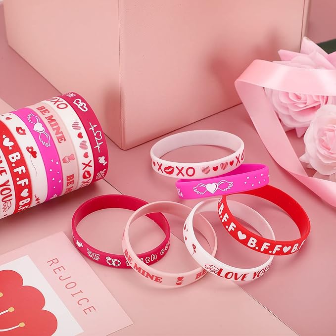 JUNEBRUSHS 24pcs Valentine's Day Party Favors Silicone Bracelets Red Pink Love Heart Wristbands for Kids Adults Valentine's Day Party Decorations Gift (6 Designs)